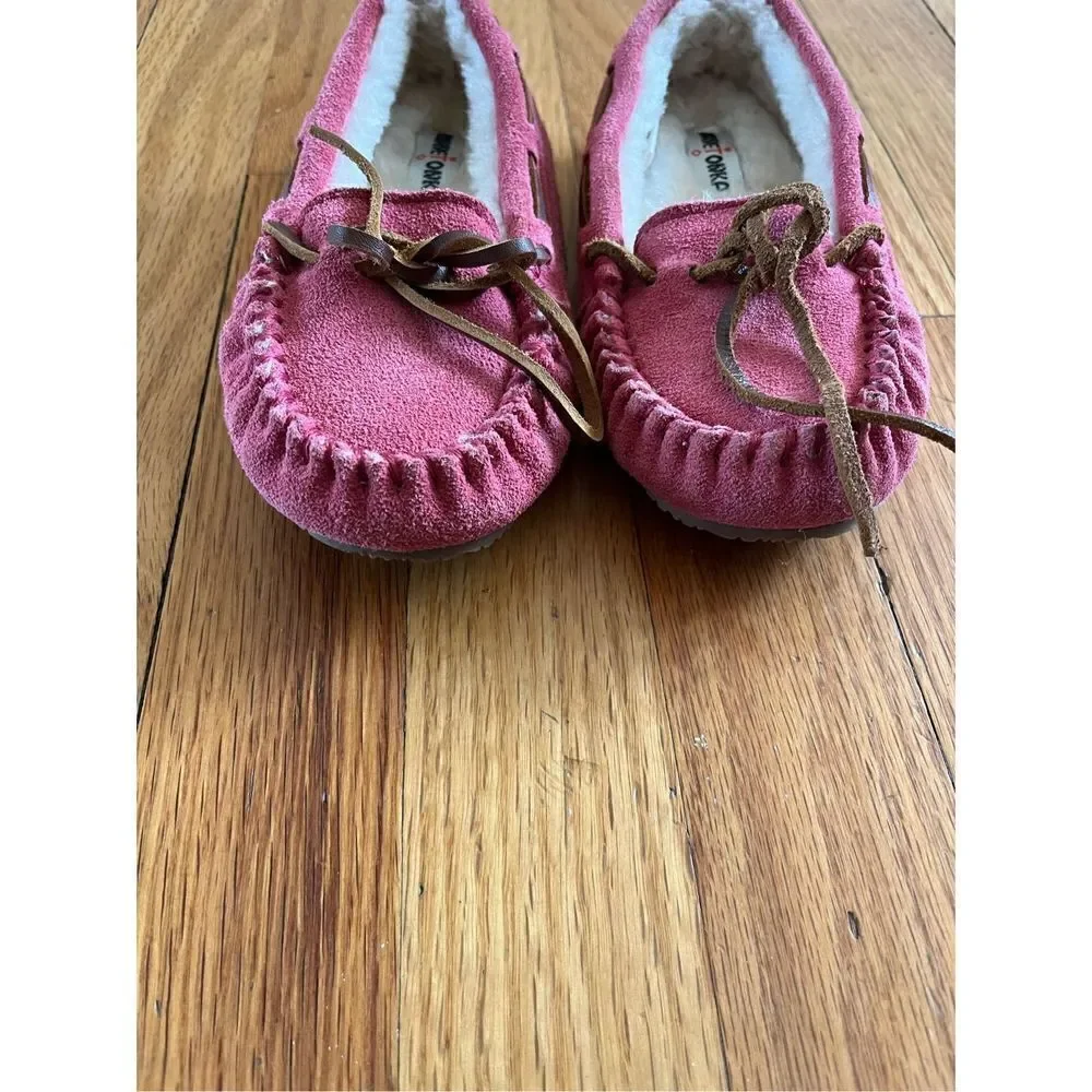 ‎Minnetonka slippers moccasin pink girls size 12